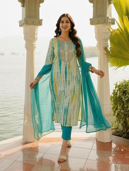 Gahan - Womens Green Rayon Blend Printed Straight Kurta with Pant & Dupatta