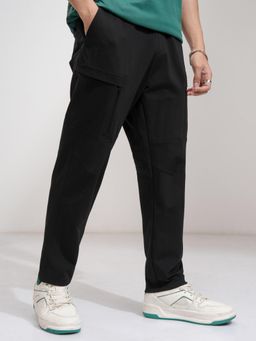 HIGHLANDER - Men Black Baggy Tape Fit Solid Trackpant