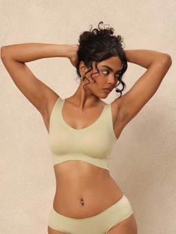 Krvvy - Seamless Ultrasoft Padded Bralette With Removable Cups Bra