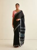 Black color option, Sold out, Currently selected