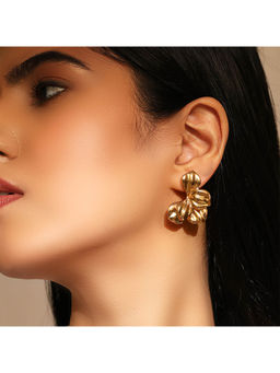 PRITA - Hammered Style Brilliance Elegance Floral Stud Earrings
