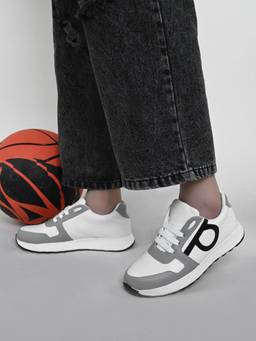 XE Looks - Women'S Grey Lace-Up Sneakers