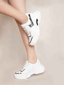 XE Looks - Women'S White Sneakers