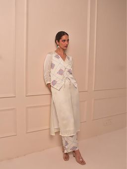 WHY SO BLUE - Vani Modal Printed White Women Top