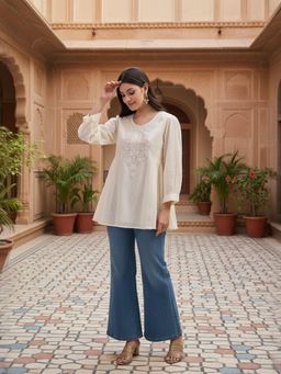 INDDUS - Women White Floral Thread Embroidered Kurti