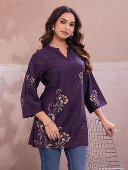 INDDUS - Women Purple Floral Printed Straight Kurti