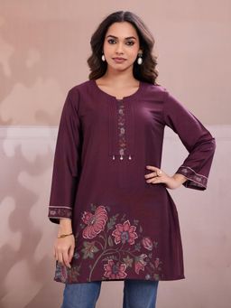 INDDUS - Women Maroon Floral Printed Short Kurti