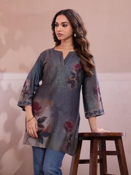 INDDUS - Women Grey Floral Printed Straight Kurti