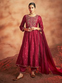 Janasya - Women Maroon Embroidered Jacquard Anarkali Kurta with Pant & Dupatta (Set of 3)
