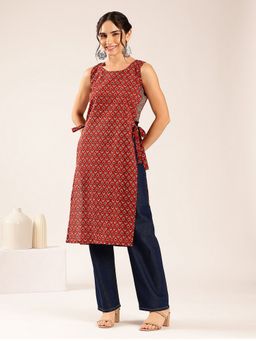 Vbuyz - Women'S Maroon Ajrakh Straight Cotton Stitched Kurta