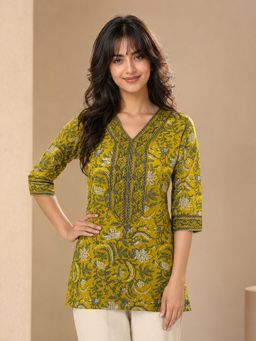 Vbuyz - Women'S Mustard Floral A-Line Cotton Stitched Tunic