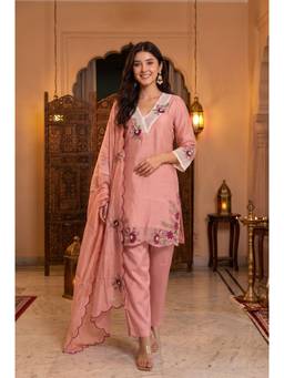 WOOMN - Embroidered Straight Kurta Set with Floral Dupatta