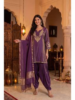 WOOMN - Purple Embroidered Kurta Set with Salwar Style Chandari Stripe Duppatta