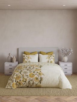 Ddecor Live Beautiful - Cotton 180TC Ethnic Yellow Super King Bedsheet with 2 Pillow Covers & Quilt