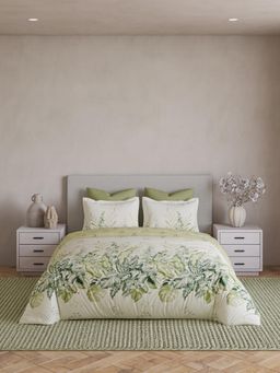 Ddecor Live Beautiful - Cotton 180TC Leaves Green Super King Bedsheet with 2 Pillow Covers & Quilt