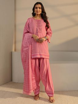 Libas - Pink Floral Kurta With Salwar & Kota Dupatta