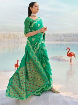 Odette - Women's Green Dola Silk Saree Piece with Unstitched Blouse