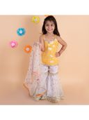 Gold color option, Currently selected