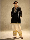 Black color option, Sold out, Currently selected