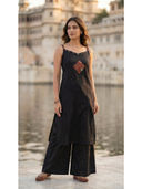 Black color option, Currently selected