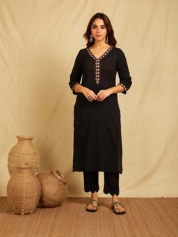 Dharya - Black V-Neck Multi Color Embroidered Kurta with Pants
