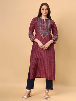 Fantasia - Women Maroon Long Embroidered Kurta