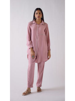 Basanti Kapde aur Koffee - Pink Crepe Satin Long Shirt