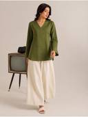 Green color option, Sold out, Currently selected