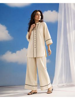 LAALZARI - Off White Linen Three Fourth Sleeves Mandarin Neck Solid Co-ord Set