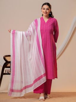 ARAMYA - Pink Cotton Three Fourth Sleeves V-Neck Printed Kurta With Pants & Dupatta