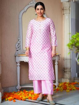 ARAMYA - Pink Chanderi Three Fourth Sleeves Round Neck Printed Kurta With Pants