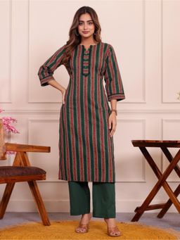 ARAMYA - Green Cotton Three Fourth Sleeves Round Neck Printed Kurta With Pants