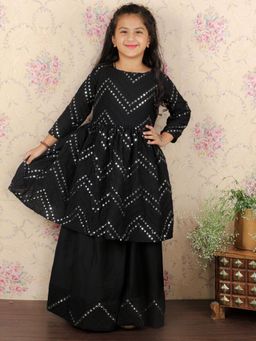 Vastramay - Girls Black Lehenga with Kurta (Set of 2)