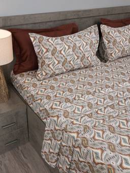 House of Owlet - Brown Contemporary Ikat 210TC Cotton Superking Bedsheet with 2 Pillow Covers