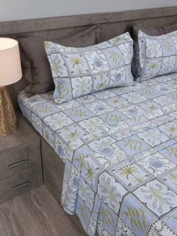 House of Owlet - Blue Stylized Floral 210 TC 100% Cotton Superking Bedsheet with 2 Pillow Covers