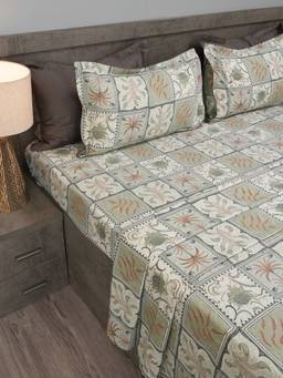 House of Owlet - Green Stylized Floral 210 TC 100% Cotton Superking Bedsheet with 2 Pillow Covers