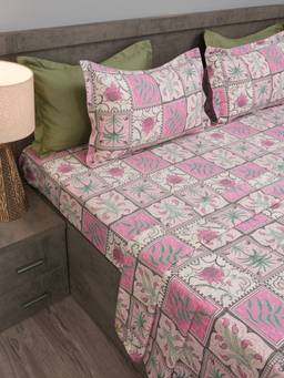 House of Owlet - Pink Stylized Floral 210 TC 100% Cotton Superking Bedsheet with 2 Pillow Covers