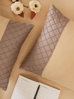 House of Owlet - Taupe Mist & Warm Cocoa 300TC Super king Bedsheet With 2 Pillow Covers (Designer)