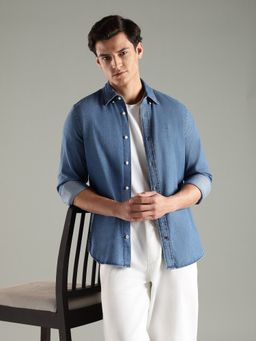 Tommy Hilfiger - Men Blue Solid Casual Shirt