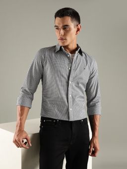 Tommy Hilfiger - Men Black Checks Casual Shirt