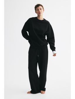 H&M - Women Black Oversized Sweatshirt