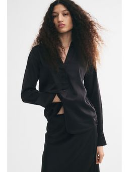 H&M - Women Black V-Neck Blouse