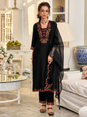 Black color option, Sold out, Currently selected
