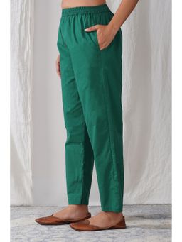 Zuri - Women Green Comfort Fit Premium Cotton Pant