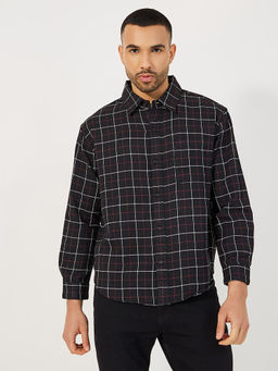 Styli - Men Checkered Relaxed Fit Shirt with Chest Pocket