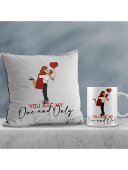 eCraftIndia - Valentine Combo of Boy Holding Girl Up with with Balloon Cushion & Mug Gift Set