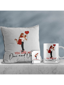 eCraftIndia - Valentine Combo of Boy Holding Girl Up Cushion & Mug with Keychain Gift Set