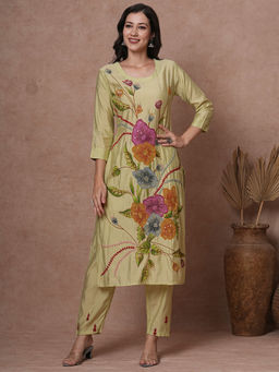 FASHOR - Women Green Embroidered Kurta with Pant (Set of 2)