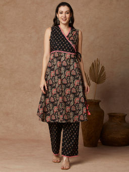FASHOR - Women Black Printed Kurta with Pant (Set of 2)