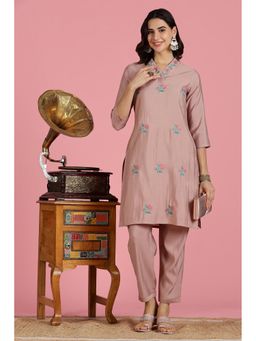 BulBul - Women Mauve Silk Embroidered Kurta with Pant